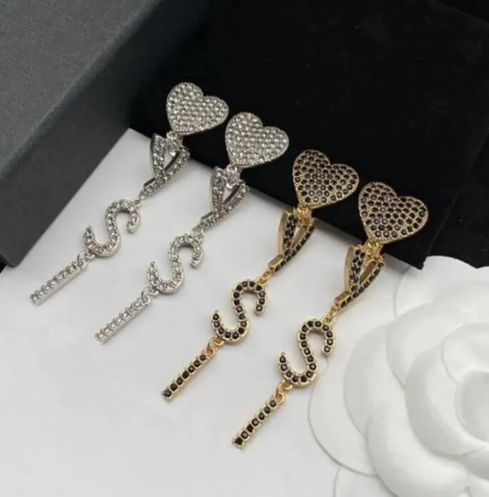 Trendy Brand Cz Diamond Letter Dangle Earring Ear Cuff Classic Designer Tassel Earrings Jewelry Women Lady Party Wedding Lovers GI3082210