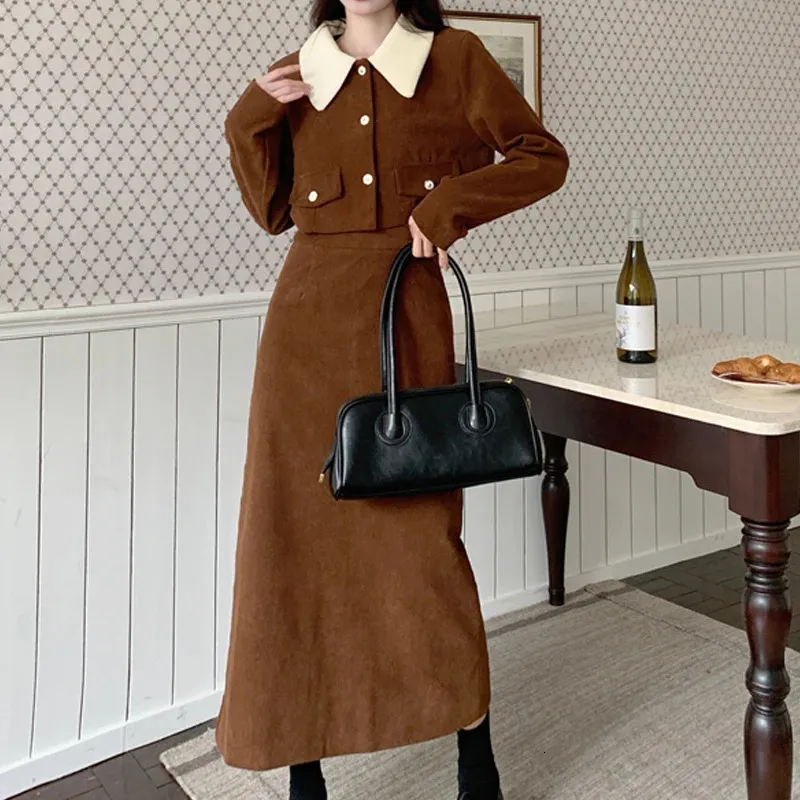 Style coréen automne hiver 2 pièces ensemble femme velours côtelé veste courte manteau moulante jupe longue mode femmes deux tenues 231225