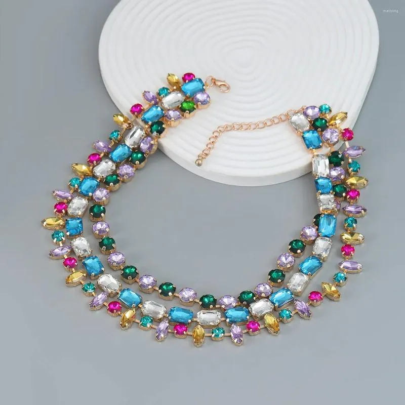 Choker 2024 Fashion Luxury Multicolour Verre Crystals Collier pour femmes Bijoux de fête vintage Collier Collier Cadeaux esthétiques