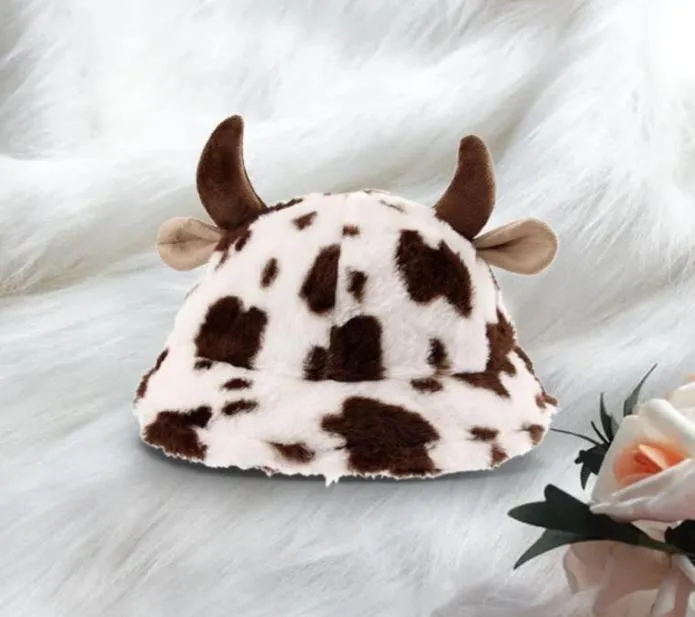 Berets Autumn Winter Warm Bucket Hat Women Kawaii Milk Cow Pattern 3d Horn Fisherman Plush Faux Fur Velvet Panama Wool CapsBerets9828510