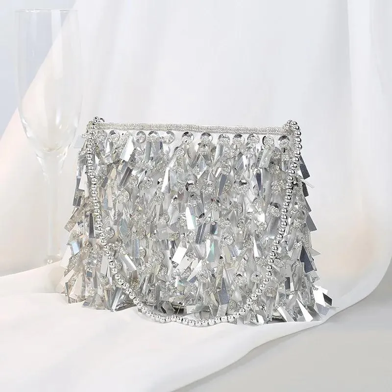 Väskor 2022 Ny Silver Sequin Tassel Women Small Crossbody Väskor Handgjorda pärlhaltiga damer Party Evening Clutch Purse Fashion Handväskor B473