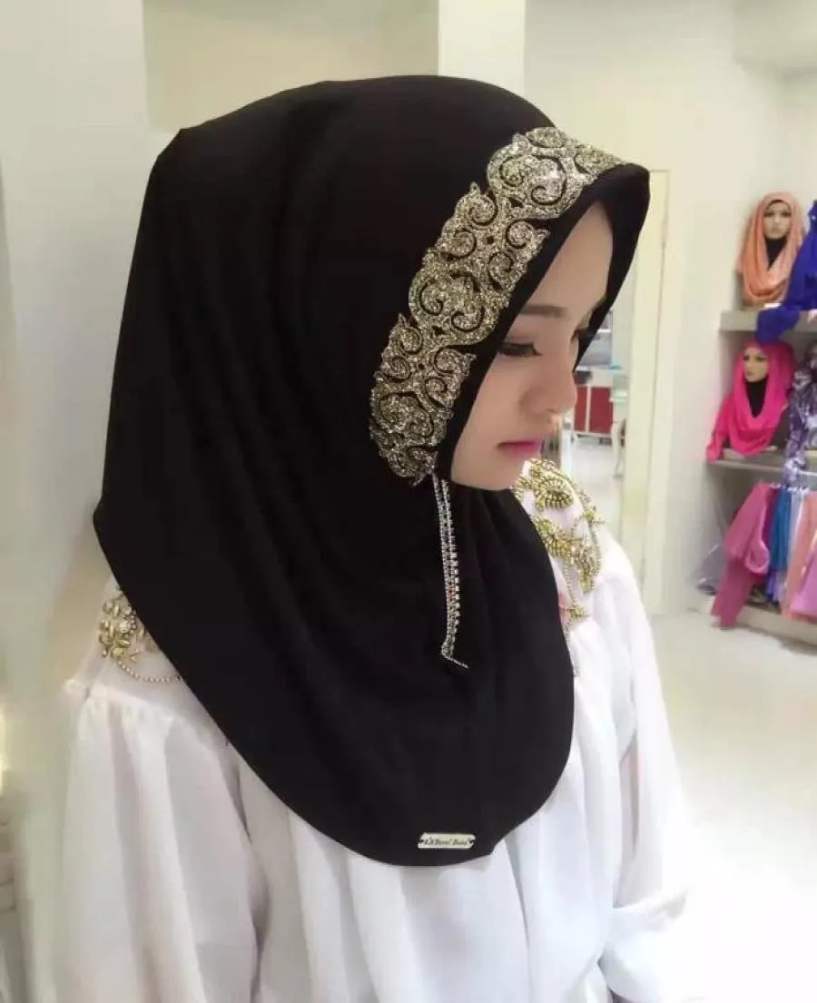 Écharpe des femmes musulmanes avec une imprimerie blinding imprimement brodées fleurs turban dentelle hâle de mousseline style folk