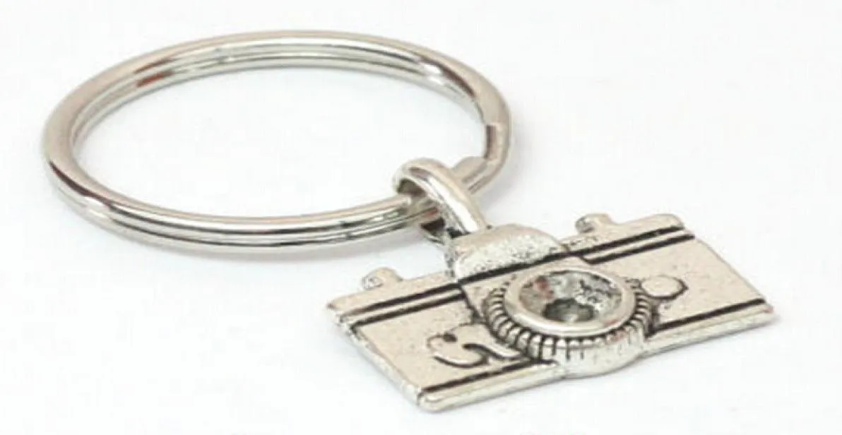 Quente 10pcs/lote jóias de jóias de vinha banhada Câmera de prata charme steampunk Keychain DIY Keyring Acessórios para férias Gifes S7569458144