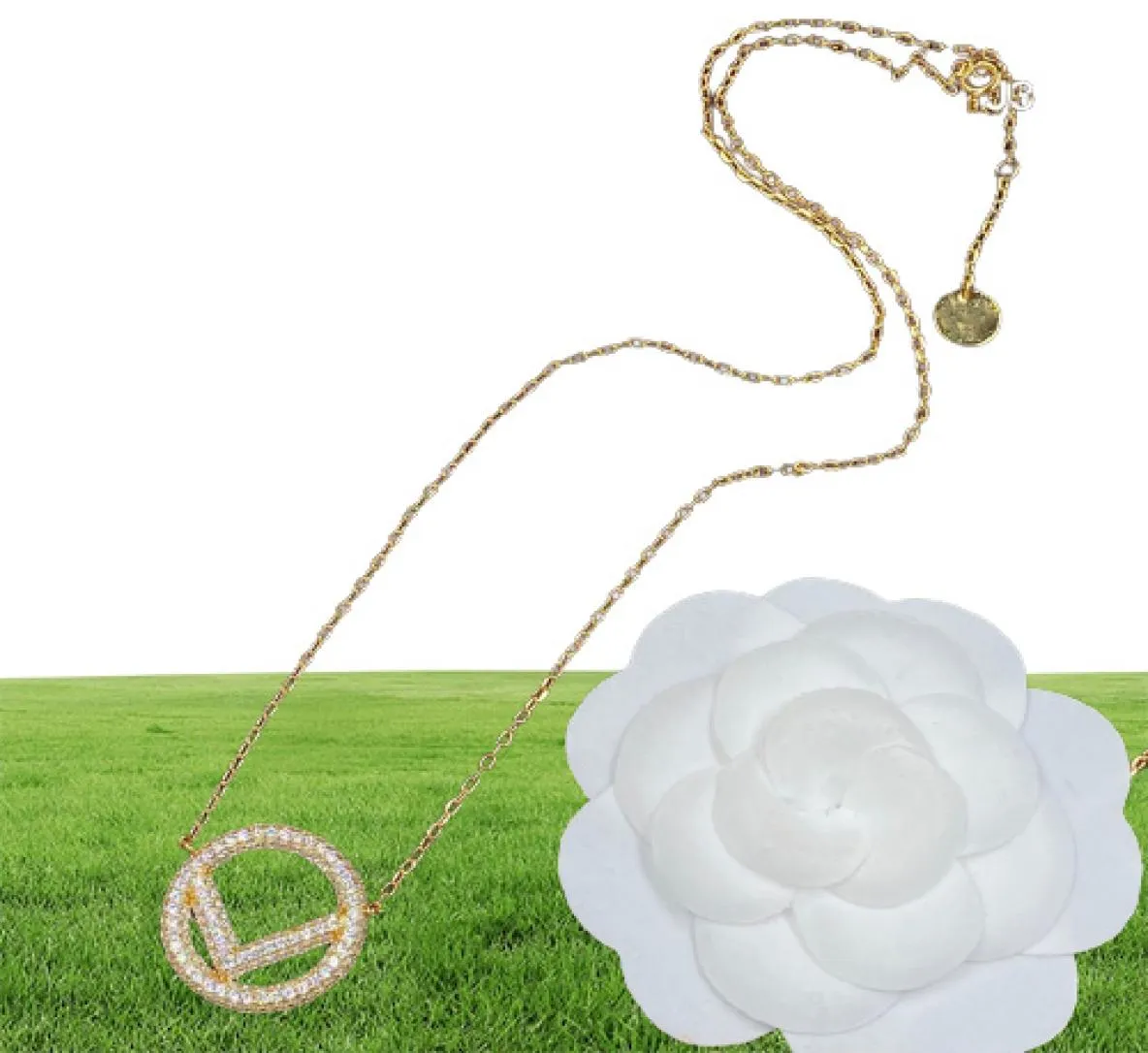 Designer halsband armband örhängen lyx varumärke smycken mode damer valentine039s dag gåvor7340177