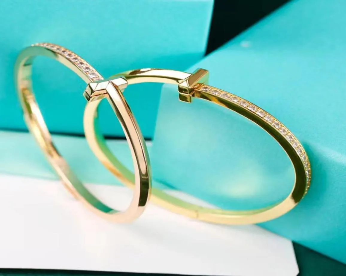 Luxurys designers armband kvinnor charm armband tanys trend moded med diamanter kvalitet armband älskare gåva smycken mycket beauul 9 style6357087