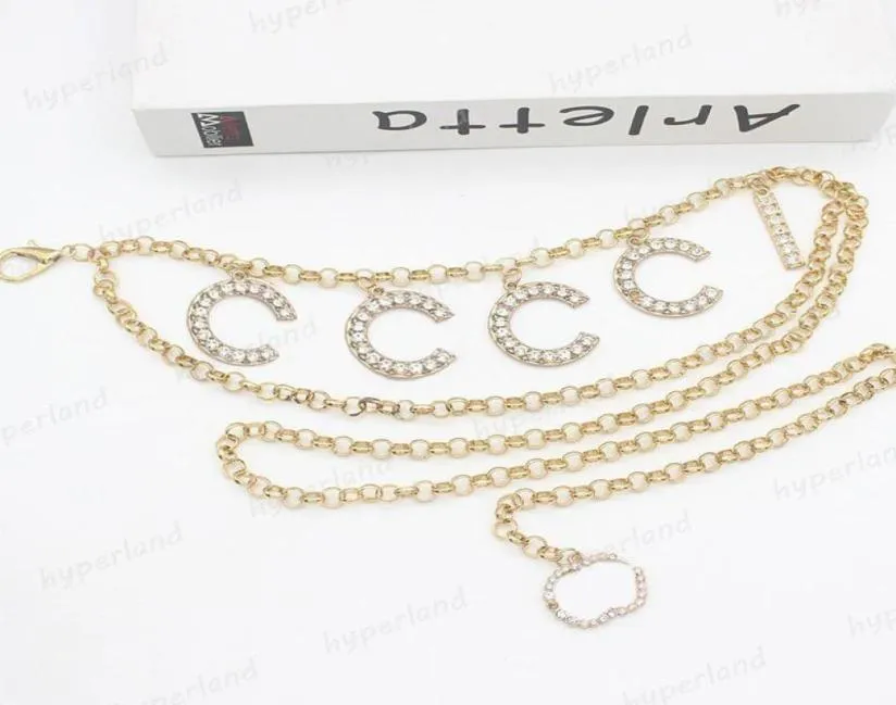 Cinturones de cadenas doradas para mujer, eslabones de cintura de diseñador, cinturón de cintura plateado, accesorios de letras de lujo, cadena de perlas de diamantes para niñas Ceint7095771