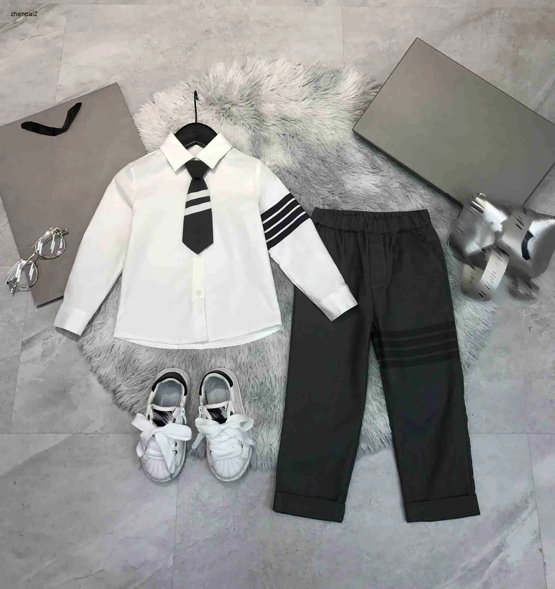 Luxury Boys Tracksuits Kids Designer Clothes Brother Syster Sidor STORLEK 110-150 TIE SHIRT OCH FORMAL PANTER PLESSED KOTER DEC20