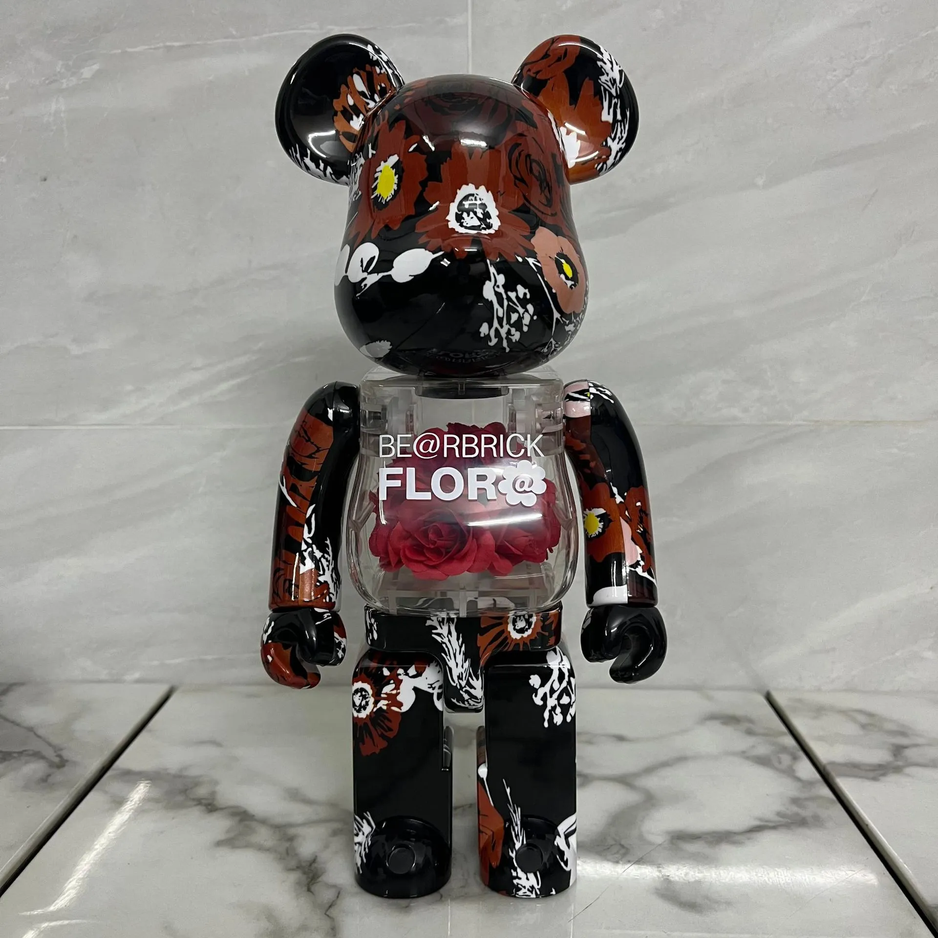 Juegos más vendidos 400% 28CM The ABS Roses Bearbrick figuras de osos de juguete para coleccionistas modelo Bearbrick juguetes de decoración