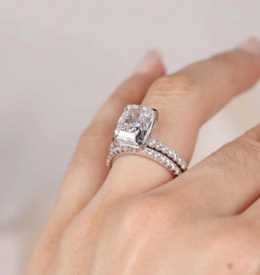 Elegante anello in argento sterling da 40 ct con taglio brillante con oro bianco40902785634236