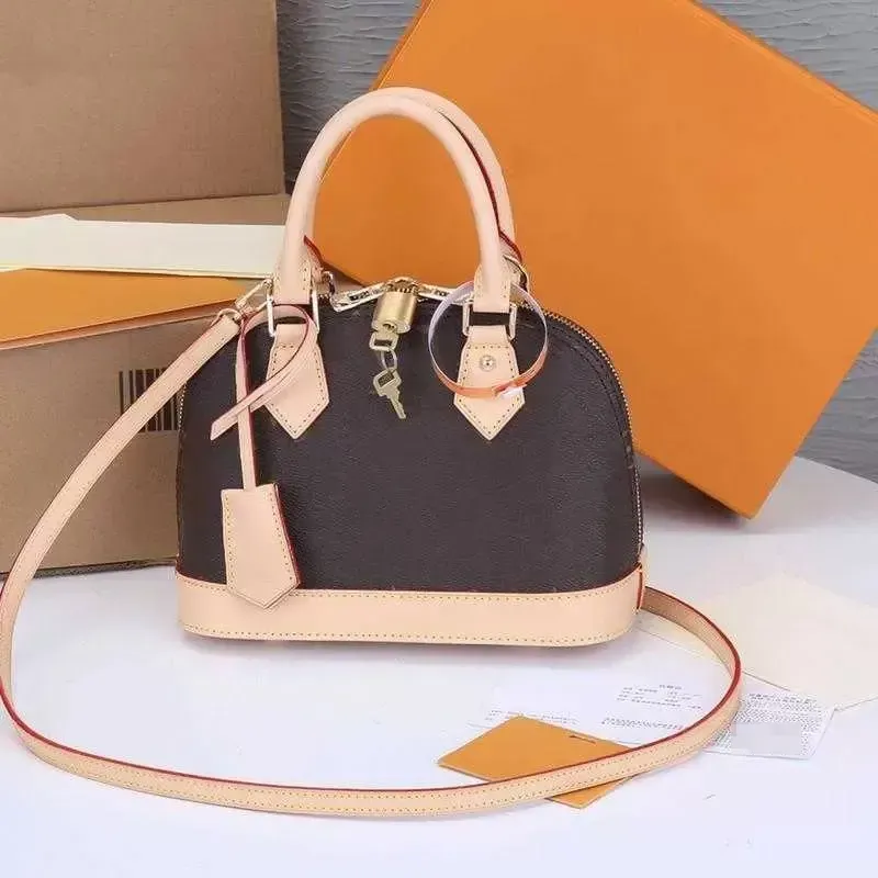 Sacs de créateurs de luxe Mode Femmes Épaule Bandoulière Totes Sac Sacs à main en cuir avec serrure Petit Moyen BB Taille Dames Cosmétique Porte-monnaie Carte