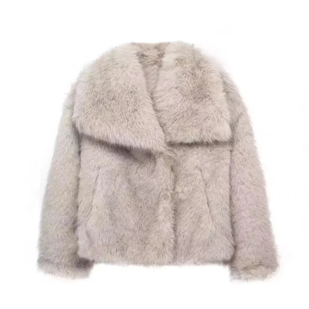 Premium Short Winter Coat: Womens Casual Faux Fur Jacket