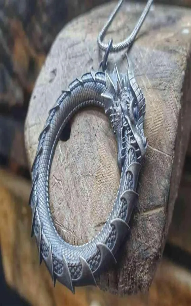 Ouroboros Pendant Necklace Men's Metal Dragon Pendant Hip Hop Necklace Personalized Ins Punk Jewelry Accsori 202121727202749