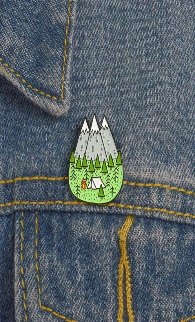 Émail trois doigts neige pic broches alliage montagne commémorative épingles extérieures pour femmes hommes Cowboy sac à dos Badge broche Accesso8522746