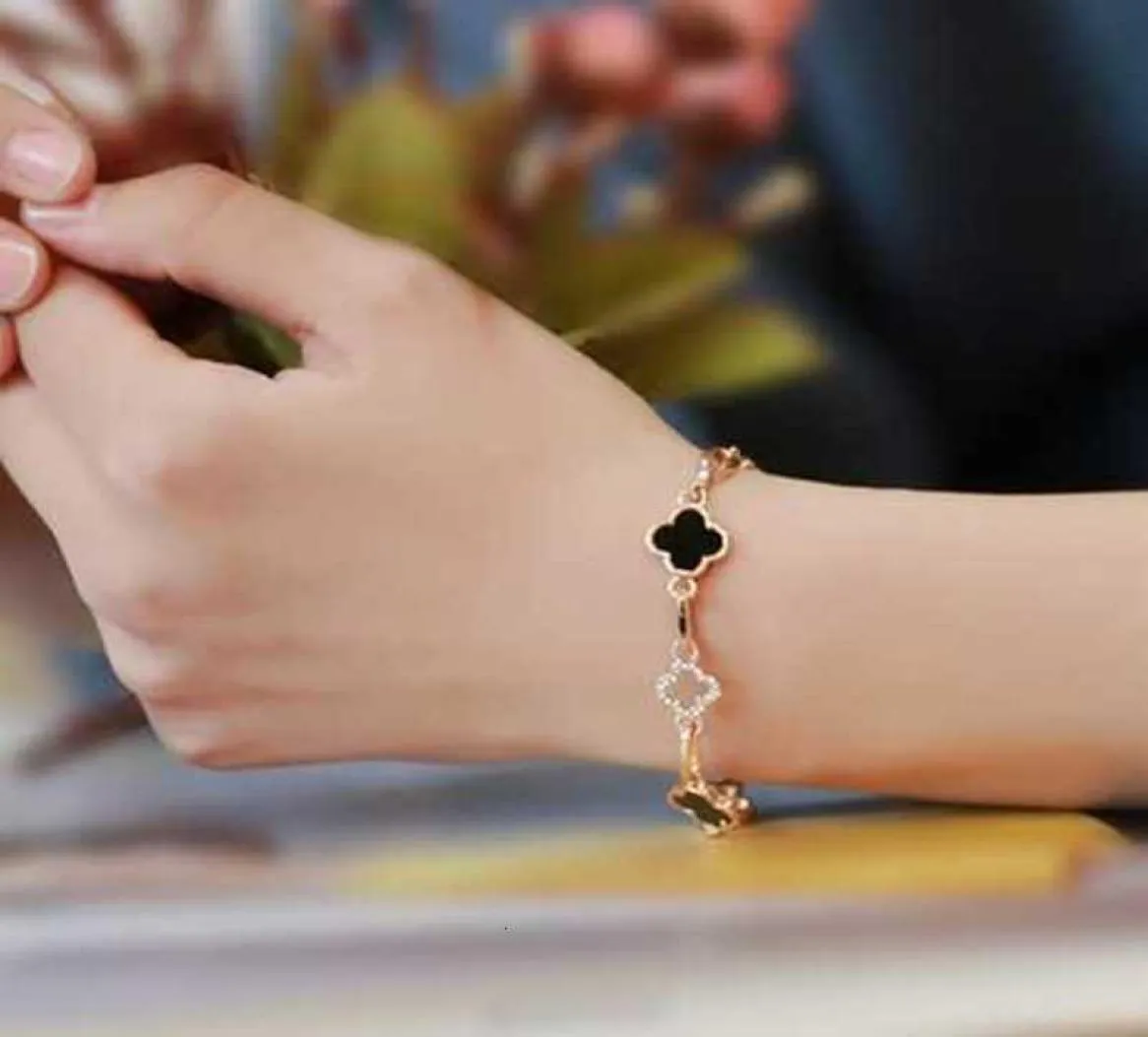 Fashion Diamond Inlaid Little Happins Flower Bracelet Thin Gold Plated Korean Girl Jewelry Bracelet1808416