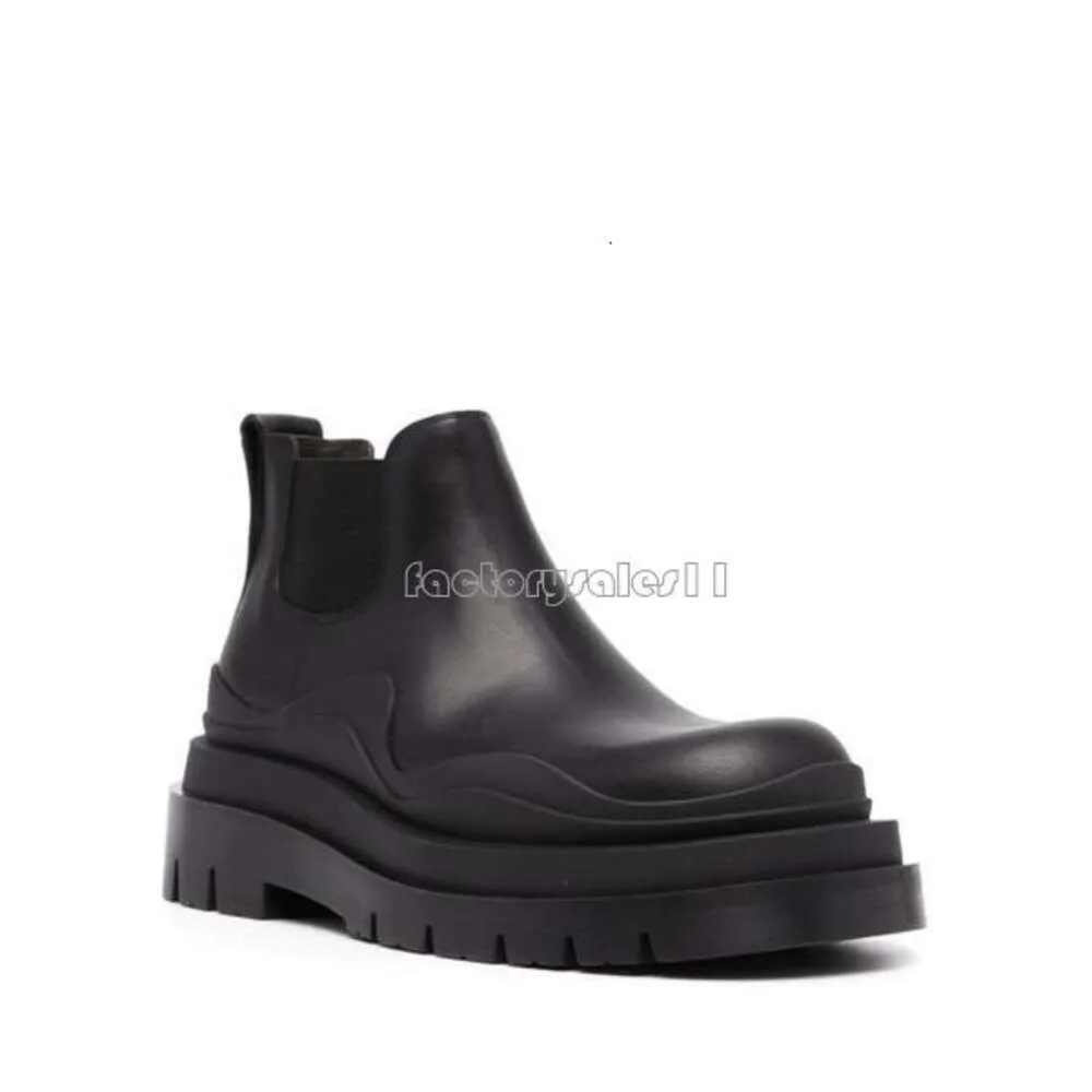 Luksurys Designer Black Women Man Bottega Boots Luxury Bottega Buty Opona szczupła skórzana chelsea damska męska platforma luz grube buty Lady Knight Low Top 151