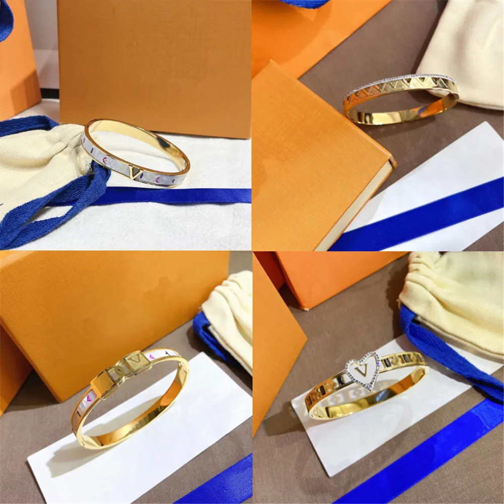 Designer LouVuittos Bangles Bracelets de charme de luxe pour femmes Pendentif Lettre Bijoux 18K Plaqué Or 925 Argent Bracelet Manchette Accessoires De Mode
