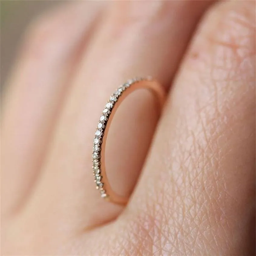 Super cienki kryształowy para ślubna Silver Rose Gold Rings Pierścionki zaręczynowe Trenda Women Anillos Nice Girlfriend Prezenty AR19309H