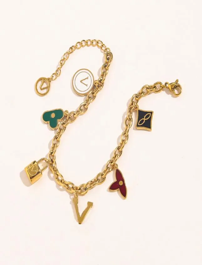 Nova moda clássica pulseiras femininas pulseira multicolorido 18k banhado a ouro falso pingente de aço inoxidável amor presente pulseira manguito li5528795