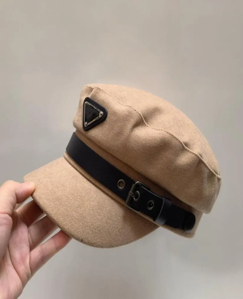 Newest Drop Ship 21SS Beret Hat With Belts For Women Simple Designer Newsboy Hats Metal Triangle Black Berets Flat Top Caps2607140