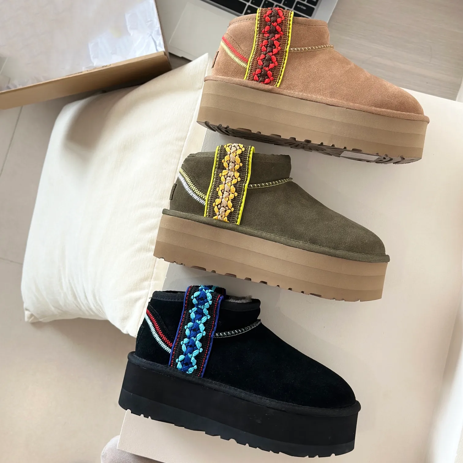 Famous designer shoes Thick-soled mini weave Ambience Vintage Suede sheepskin Puffy winter mini boots Fur and shearling slippers Platform boots Suede sheepskin