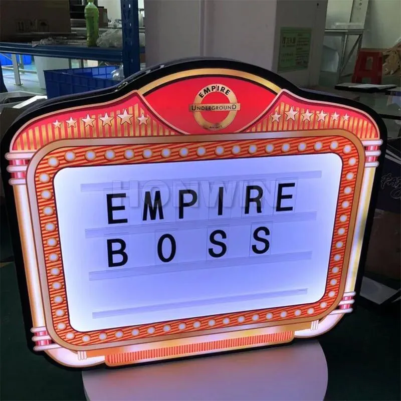 اللوازم المخصصة LED VIP MARQUEE MESSION BOX Sign Neon Sign مع 3 مجموعات من أحرف AZ قابلة للتبديل و 09 أرقام عيد ميلاد سعيد لو