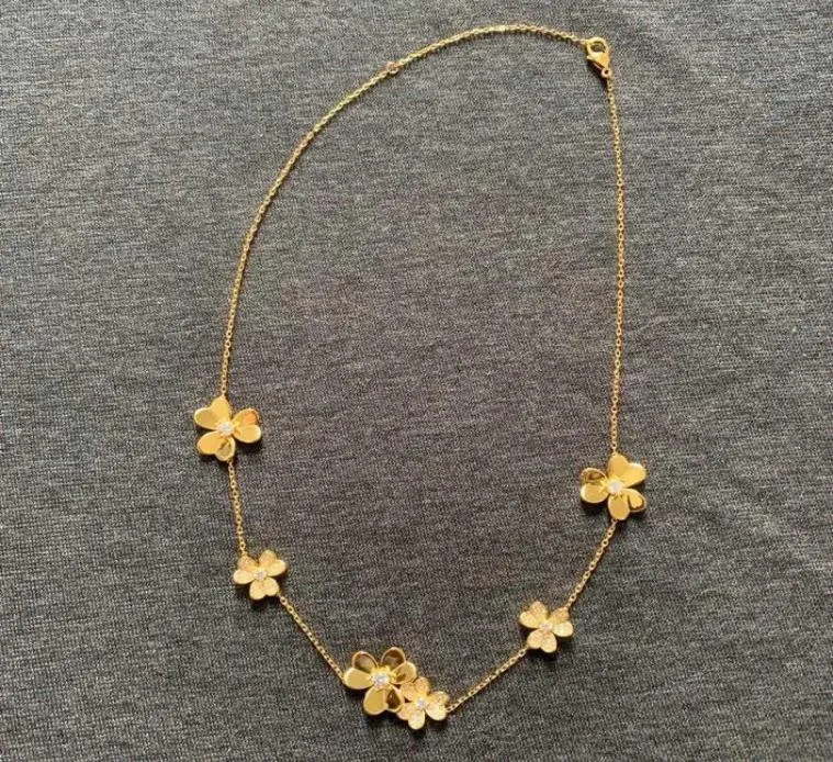 Marca pura 925 prata esterlina jóias para mulheres cor do ouro neckalce flor pingente sorte trevo sakura festa de casamento colar6862466