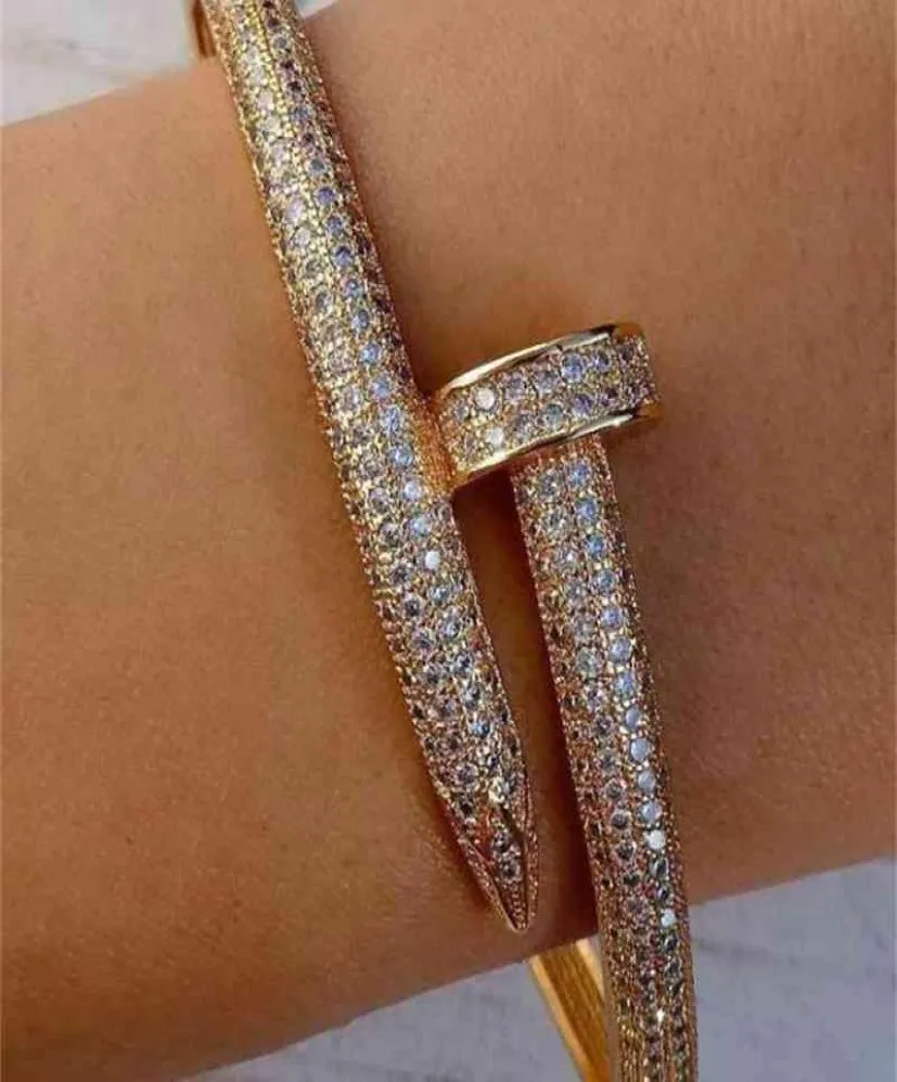 2021 Роскошный 18-каратный золотой печатный медный браслет со змеей и винтом, позолоченный браслет с бриллиантами, женский браслет для ногтей4651460