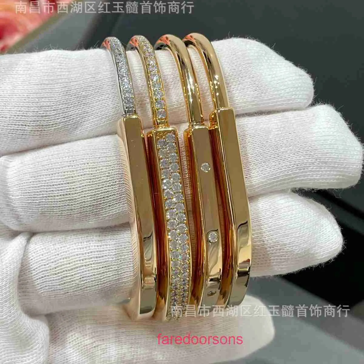 Luxury Bangle Designer Jewelry Man Armband High Quality TifannisSMV Gold High Edition T Family Lock Head Armband Female 925 Silver 18K Ny With Original Box Whe1