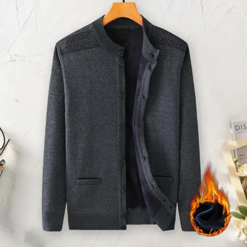メンズセーターサーマル断熱コートベルベットカーディガンミッドエイジの厚いポケットと秋のための温かい冬のジャケット