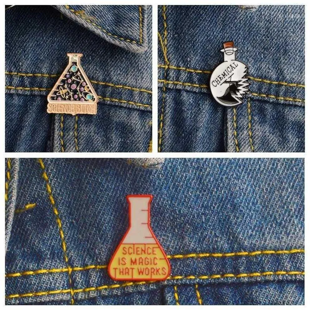 QIHE JEWELRY Science Bitch Pins Broschen Abzeichen X Science Is Magic That Works Experiment Cup Lover Gift1282f