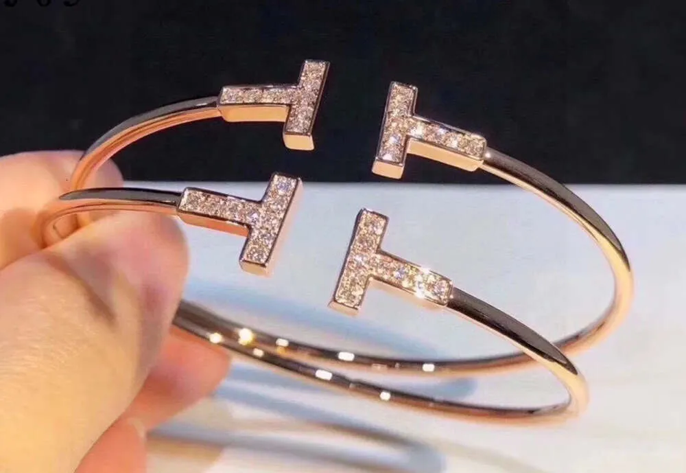 Charmearmbanden Luxe designerarmband klassieke diamanten designer sieraden 18K roségouden armband voor dames heren brithday cadeauarmband