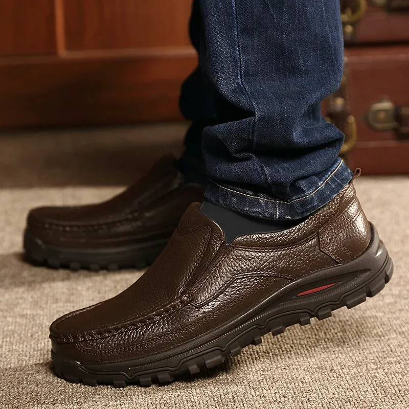 Högkvalitativ set Foot Business Leather Shoes Head Layer Cowhide Soft Sole bekväma Casual Men Size 48 231226