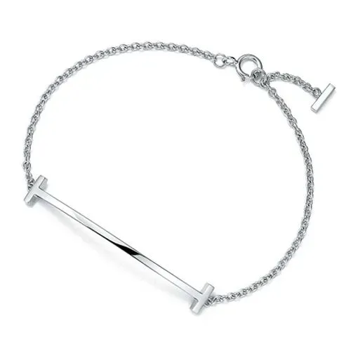 Charm Bracelets Designer Bracelet 100% 925 Sterling silver Classic Key Heart Bracelet Gift Exquisite wedding womens bracelet jewelry gift DIKY SZIU