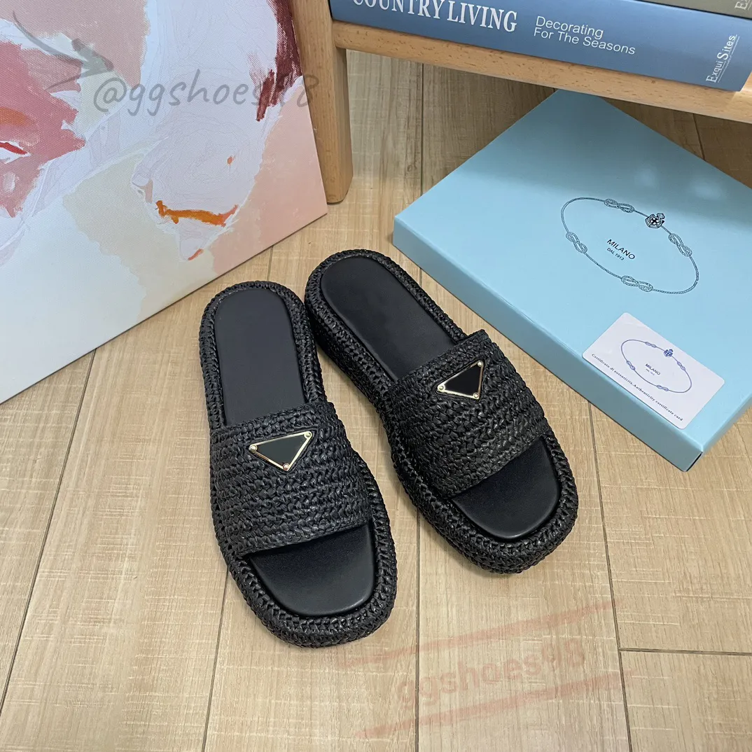 Designer chinelos de praia sandálias plana slides flip flops genuíno triângulo couro ao ar livre mocassins sapatos de banho beachwear chinelos preto branco