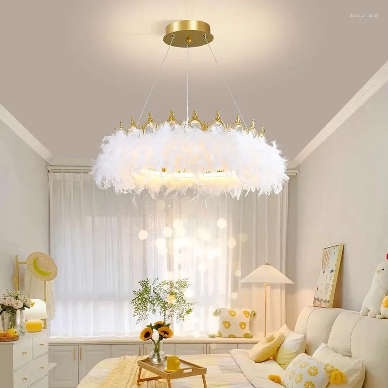 Lustres nordique chaud romantique chambre de princesse plume LED cristal couronne lampes moderne petite fille chambre salon lustre