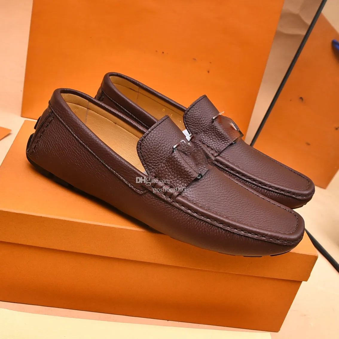 24modell lyxdesigner män loafers skor gul blå orange moccasins italienska skor slip på män klänning skor original manlig kontorsfest bröllop drive casual skor