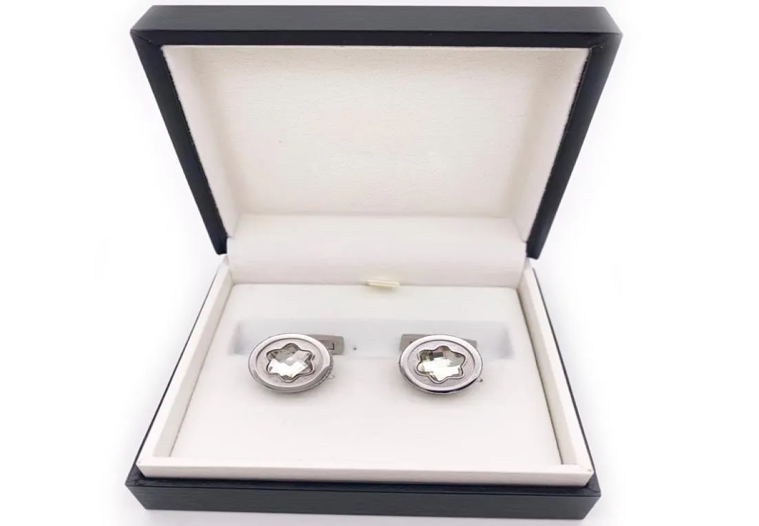 Pure Pearl Luxury Cuff Links Hollow Out Slim midja Fourcolor rostfritt stål Men affärsdräkt franska skjortor manschettknappar ärmsty7441734