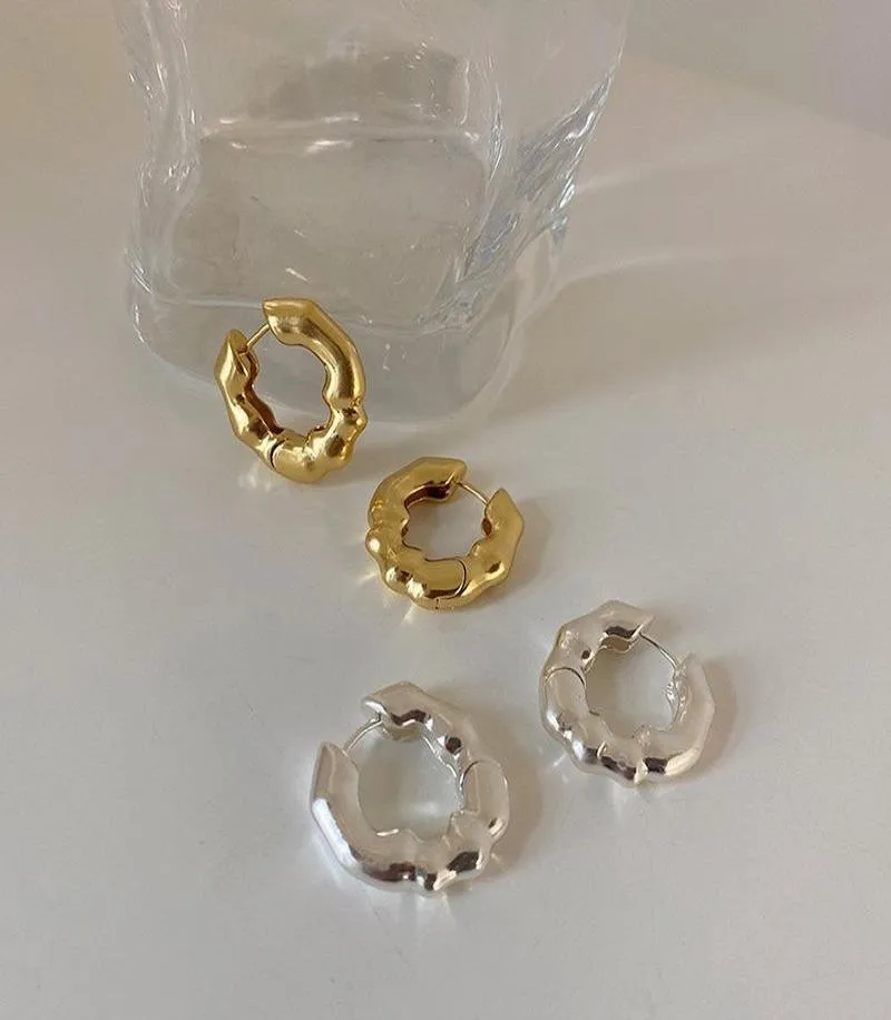 Hoop Huggie UMagical Minimalist Irregular Matte Geometric Earring For Women Fashion Gold Silver Color Hollow Metallic Jewelry4577430