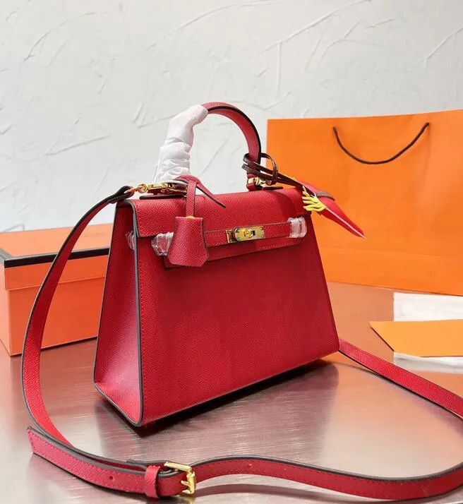 10a Luxurys Tasarımcı Kadınlar Crossbody Omuz Tote Çanta Büyük Kapasite Zarif Premium Deri Delicat Donanım Çanta + Küçük At Lady debriyaj Tasarımcı Cüzdan 44