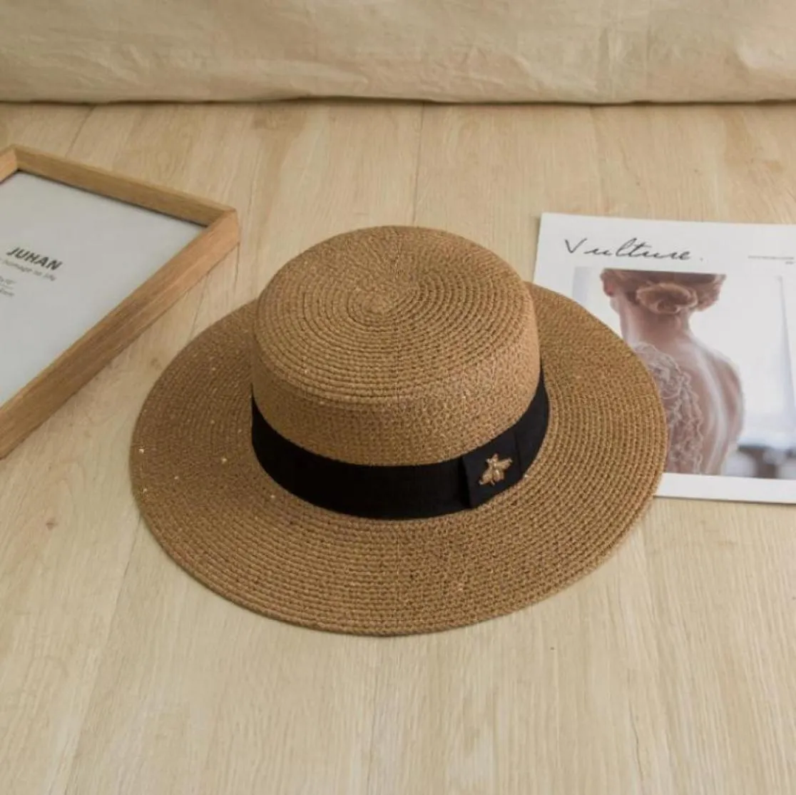 Wide Brim Hats Straw Hat Ladies Bee Bow Summer Outing Sunscreen Sunshade European And American Retro Leisure Allmatch Top7621181