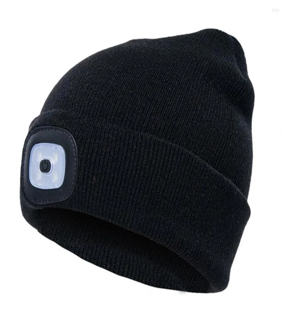 Berets Unisex Winter Beanie Hats светодиодные светодиодные световые теплые вязаные шляпы на открытом воздухе лампа для лампы лампа флэш -фары бег Climbin5804899