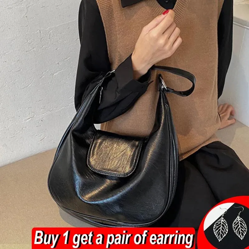 Sacs 2022 Nouveau sac à bandoulière pour femmes Soft Pu Leather Dumpling Angle Hands Sacs Vintage Totes Sac Designer Lady Purse Shopping Totes