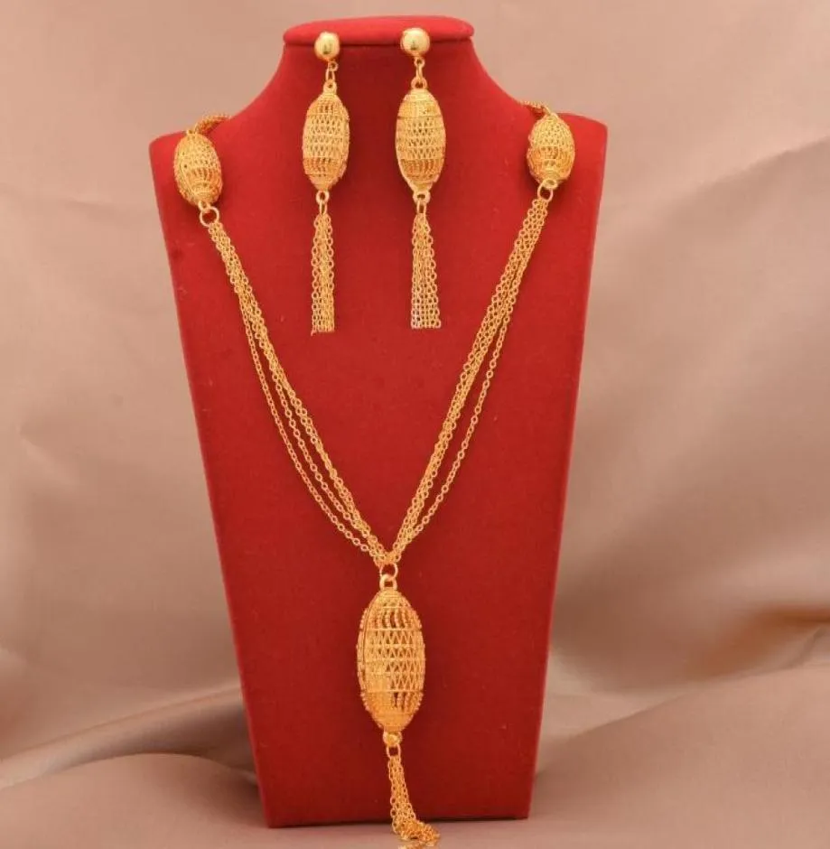 Boucles d'oreilles Collier Dubai Ensembles de bijoux plaqué or 24 carats Cadeaux de mariage africains de luxe Bracelet de mariée Bague Ensemble de bijoux pour femmes2723702