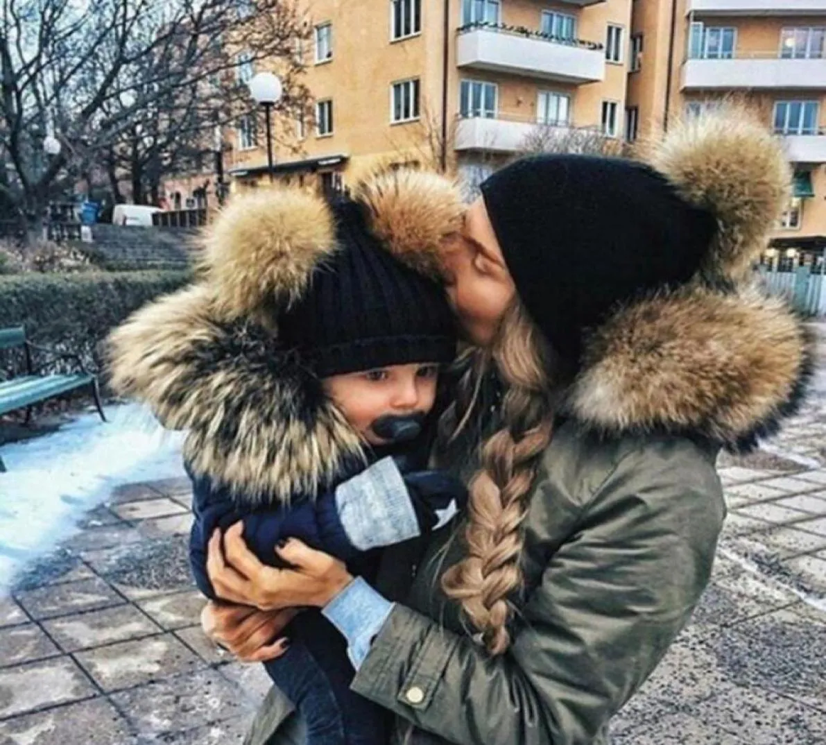 Fashion Parentchild Caps Cute Infant Baby Pompon Winter Hat Double Fur Ball Hat Mother Kids Warm Knitted Hat Newborn Beanie Cap X82477007