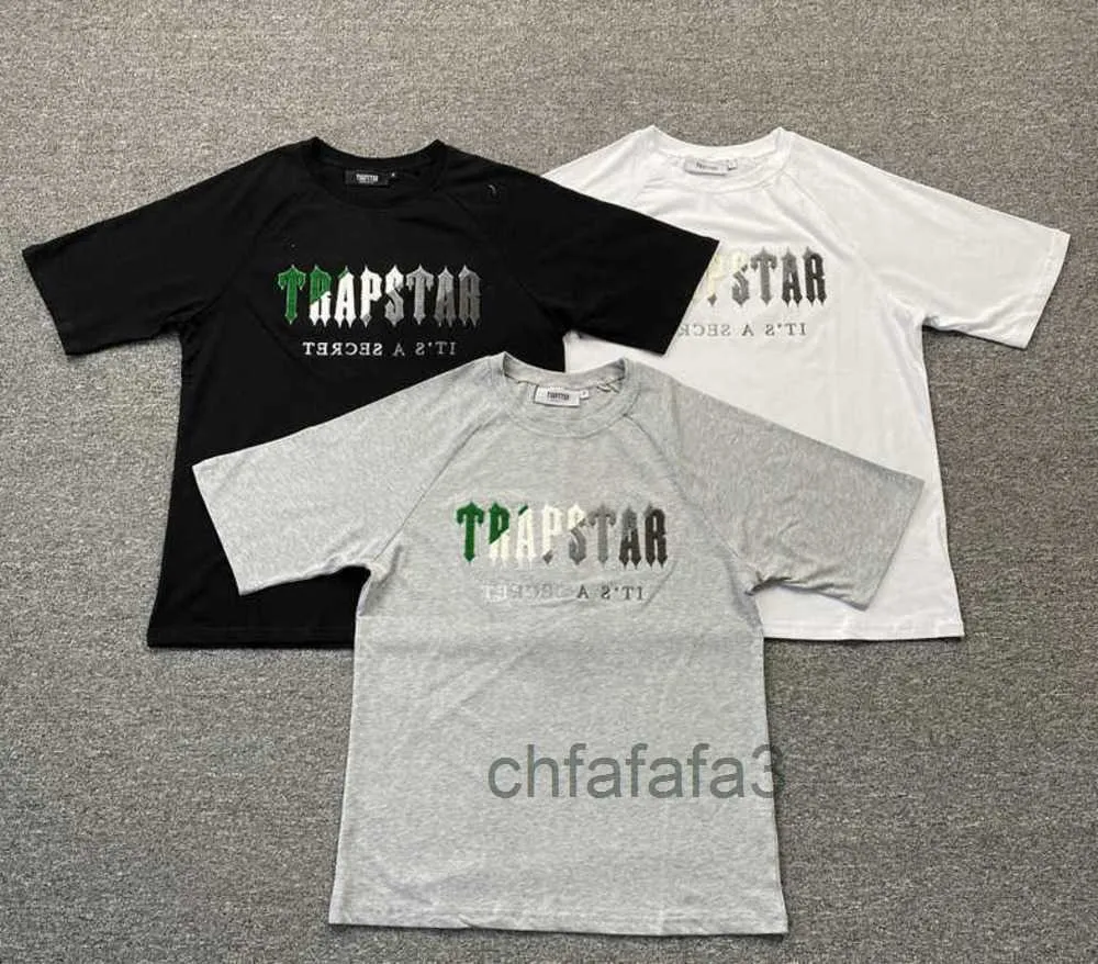 Motion Design Primavera Verão Trapstar T-shirt Homens Mulheres Verde Toalha Branca Bordado Manga Curta Camiseta Conjunto Versátil Conforto Algodão 23ess 10B8 FU4T