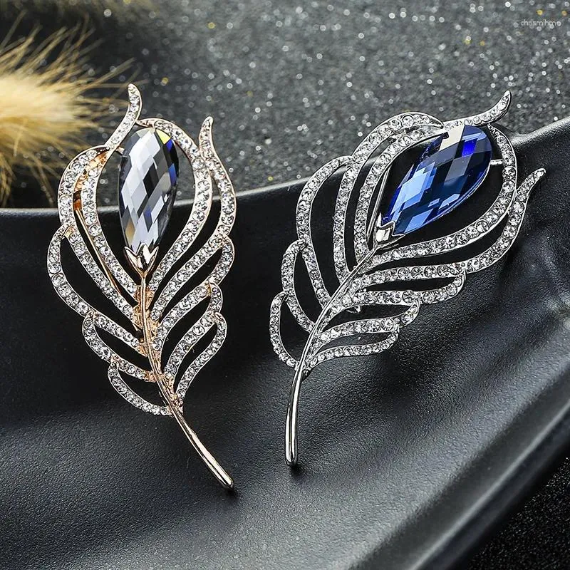 Broches rétro plume de paon en cristal pour femmes, broches à la mode pour robe, manteau, vêtements, accessoires de costume de fête, bijoux