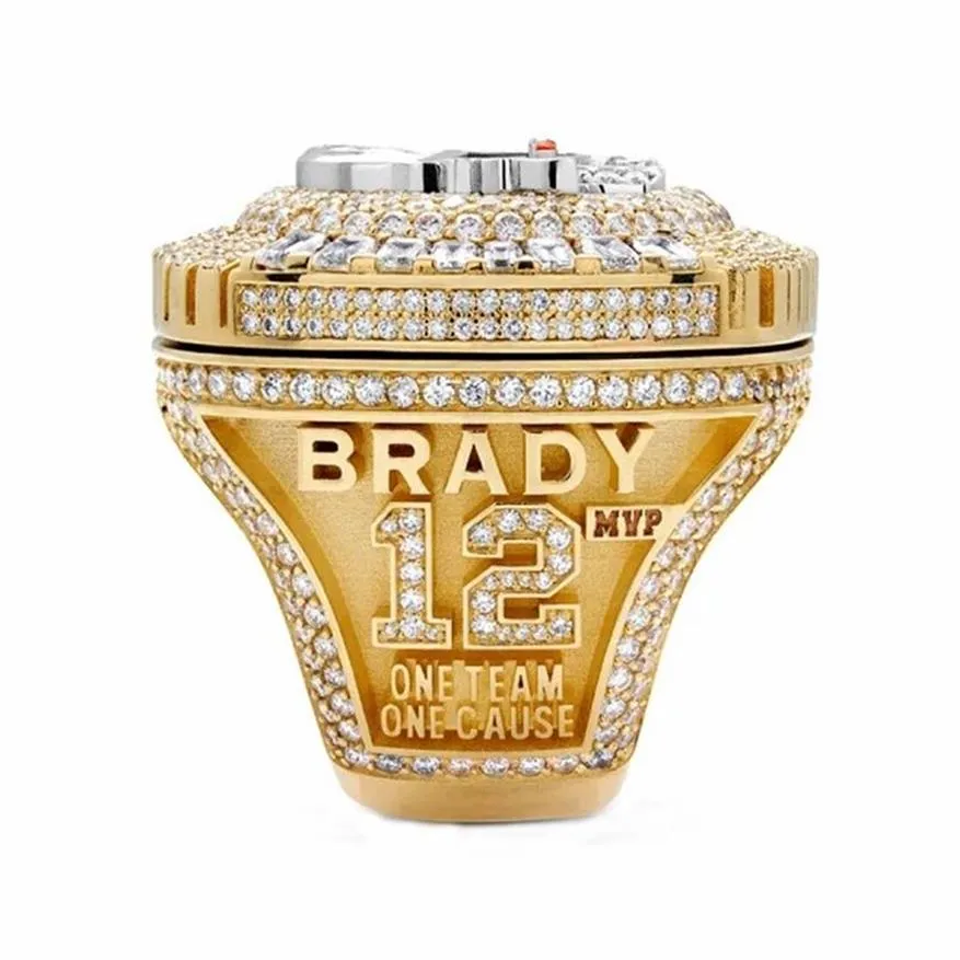 Выпадение на сезон Tampa Bay Tom Brady Football Championship Ring Любое спортивное кольцо, которое у нас есть, напишите нам 210924199S