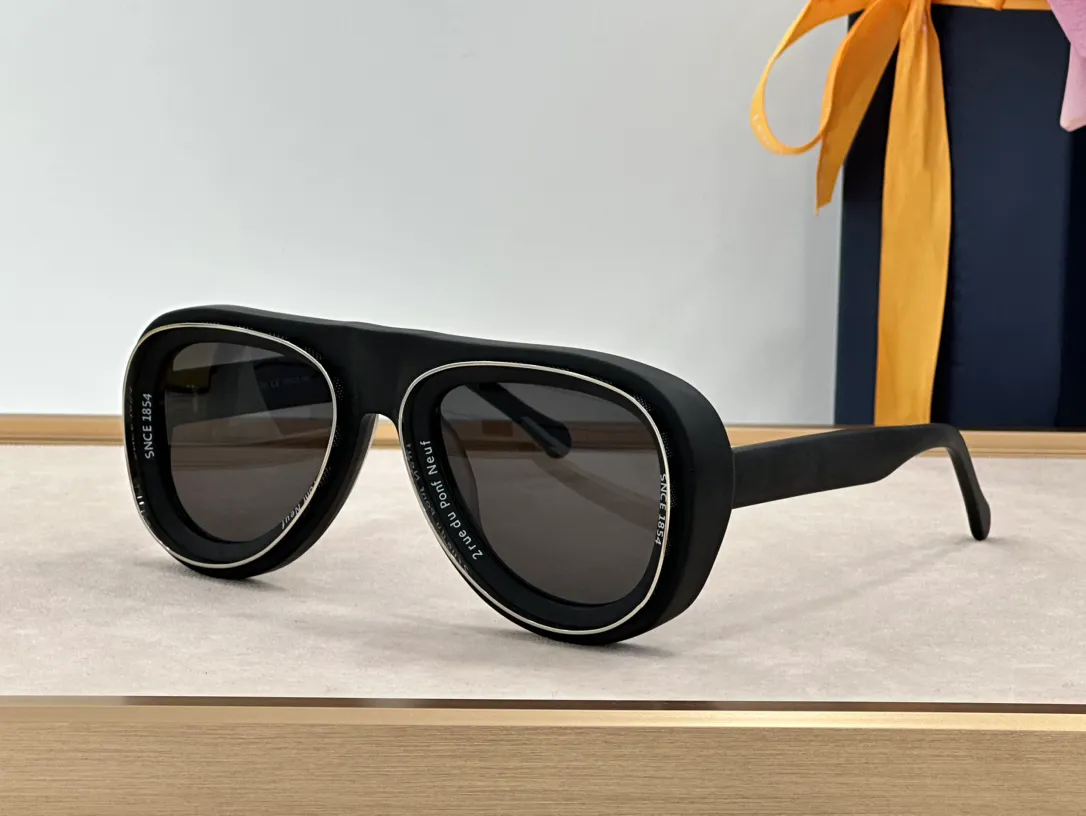 Lyxdesigner solglasögon för kvinnor män sommar 2702 anti-ultraviolet retro platta mode acetat oval ram catwalk cyberpunk stil uv400 skyddsglasögon slumpmässig rutan 2703