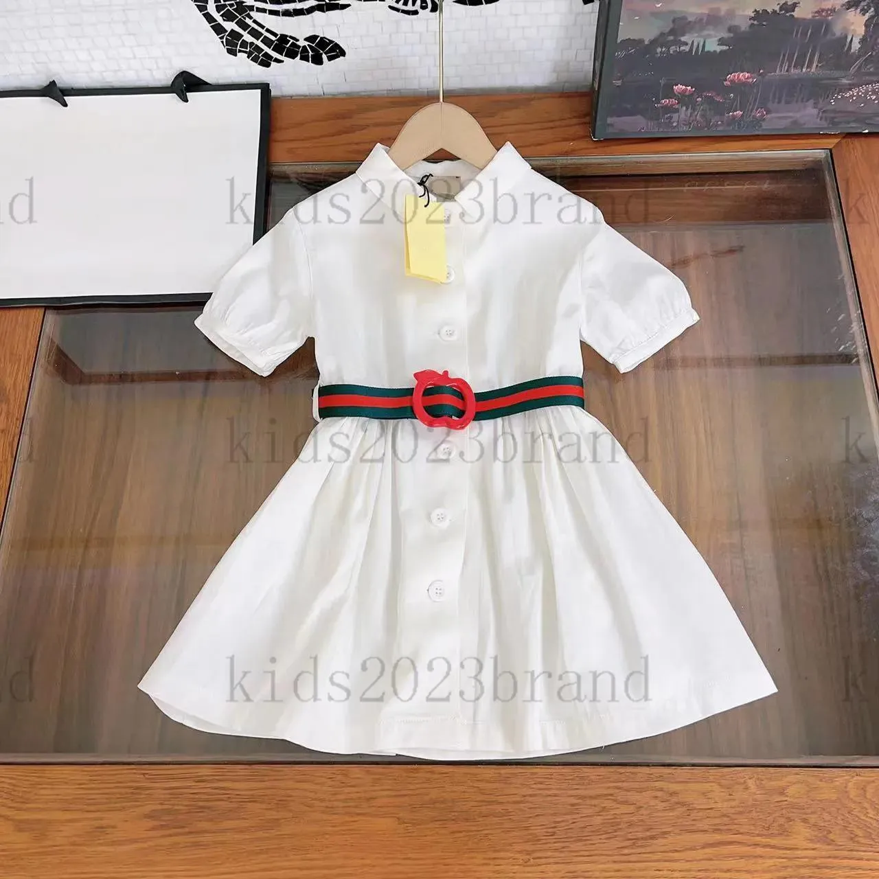 Robes 2023 filles robes blanches de princesse robe marque créateurs enfants chemises robes haut de gamme d'été gros jupes mode plissée sk