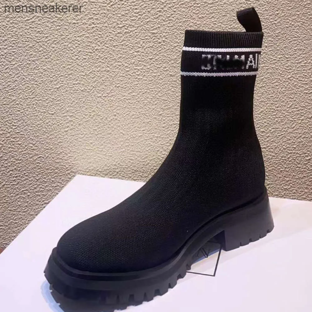 Scarpe corte lavorate a maglia da donna Balmaiins Stivali moda Designer Spesse Stivali invernali da donna Suola piccola Calzino Stivali quadrati Testa Casual IJB1